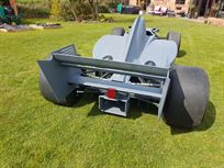 f1-full-size-show-car