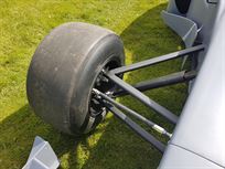 f1-full-size-show-car