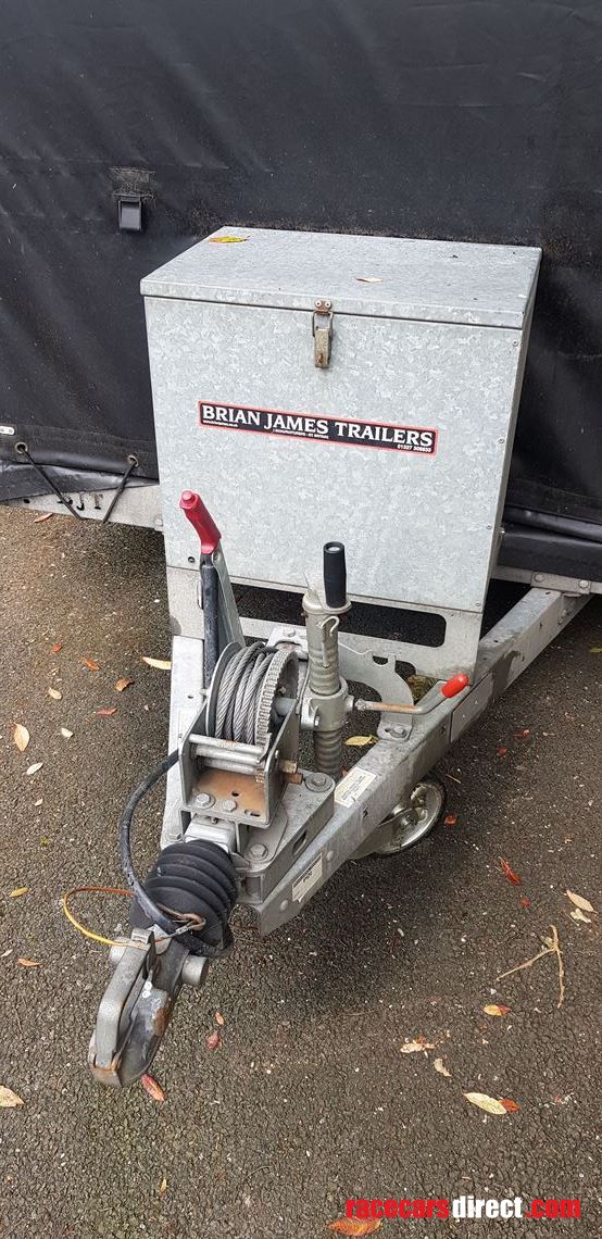 brian-james-a-max-with-gt-cover