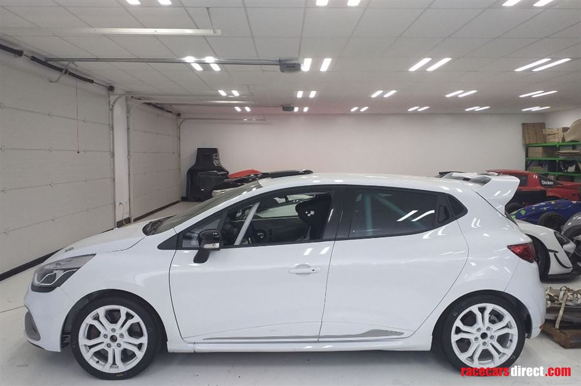 renault-clio-cup