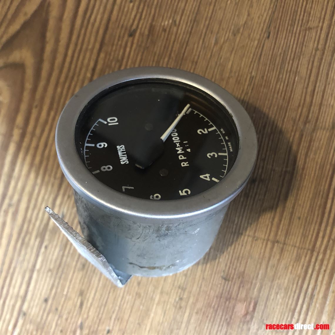smiths-mechanical-rev-counter---classicchevro
