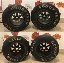 f1-minardi-m188-front-wheels-and-goodyear-tyr