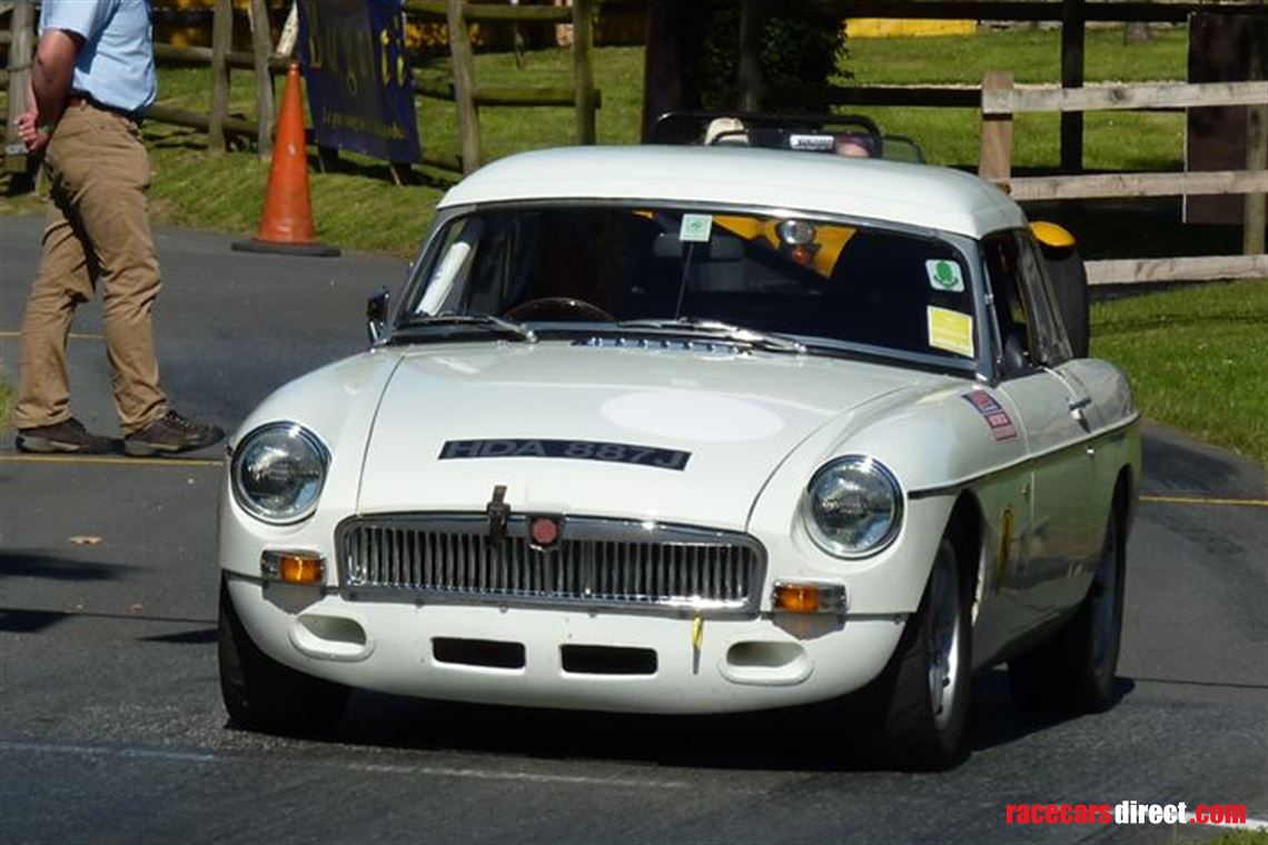 competition-mgb-1970