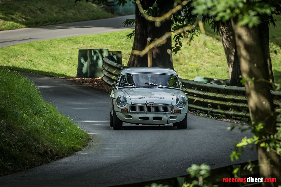 competition-mgb-1970