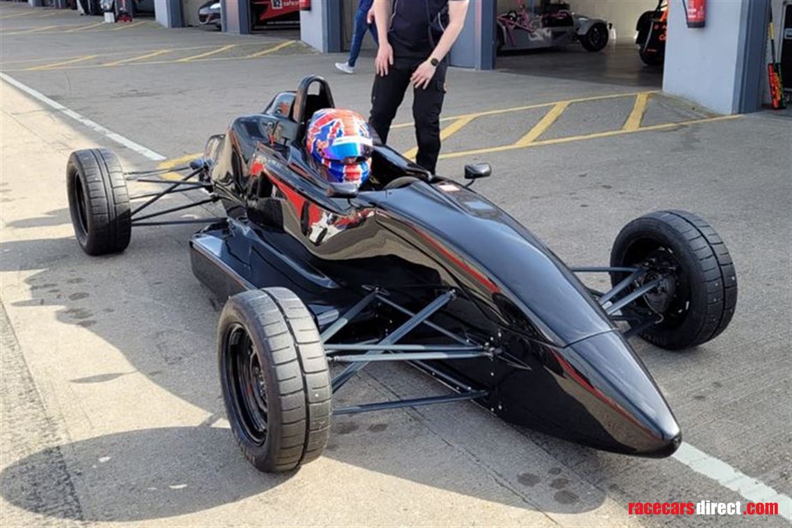 van-dieman-ff1600-rf02-formula-ford