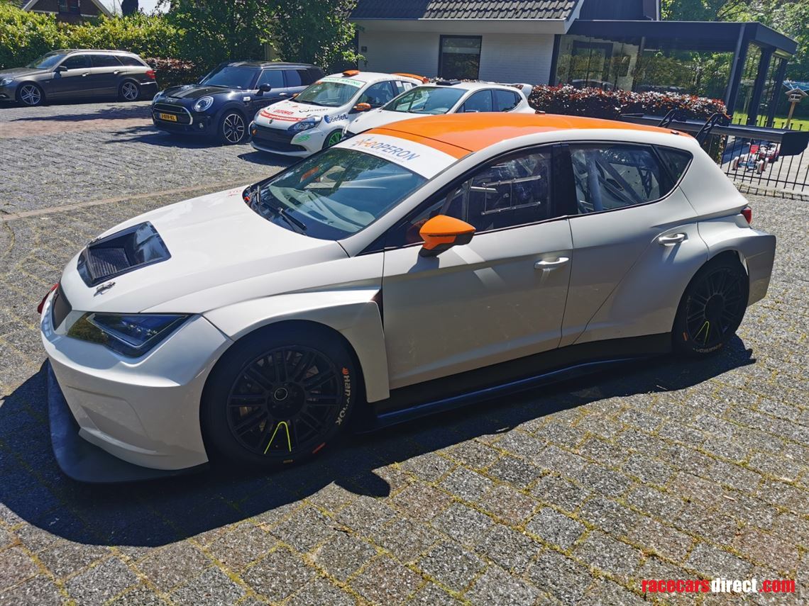 seat-cupra-tcr-seq-2016---430hp-and-lightweig