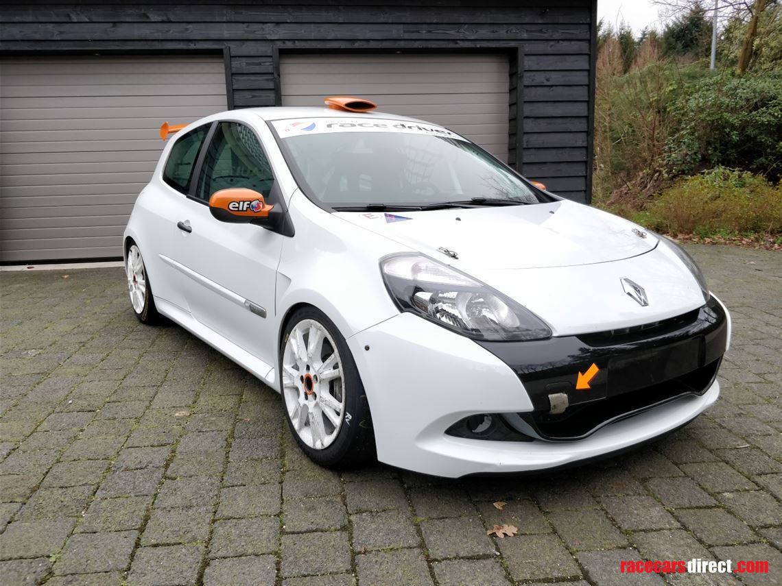 renault-clio-3-cup-2012