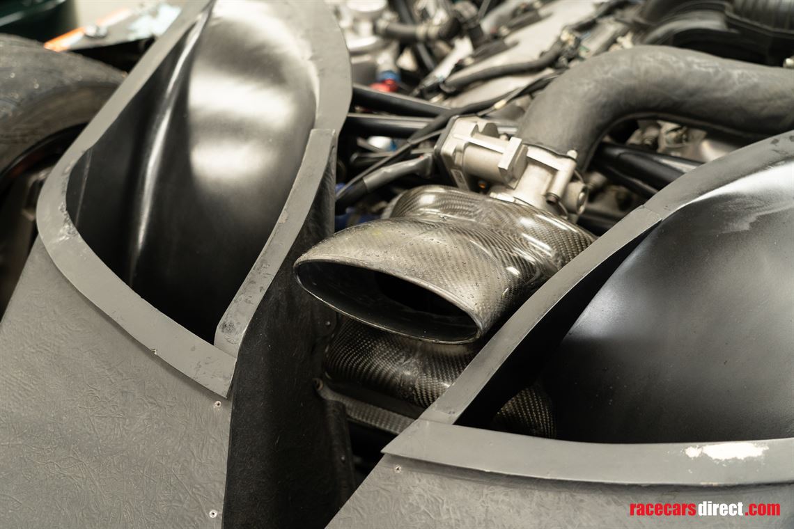 ginetta-g50-gt4-race-car