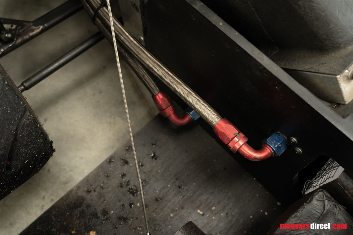 ginetta-g50-gt4-race-car