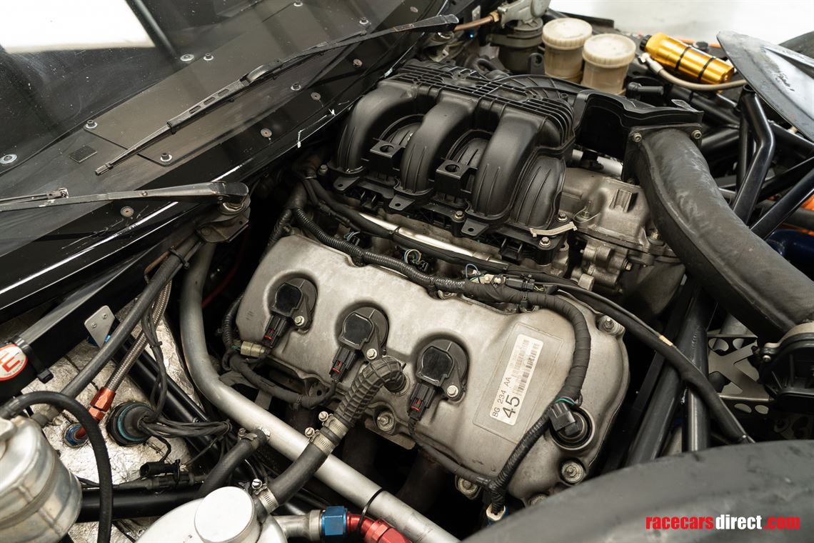 ginetta-g50-gt4-race-car