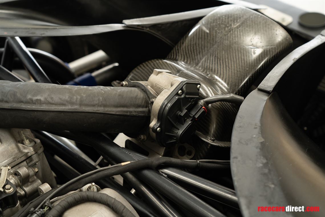 ginetta-g50-gt4-race-car