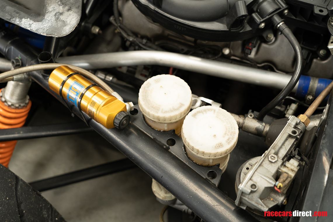 ginetta-g50-gt4-race-car