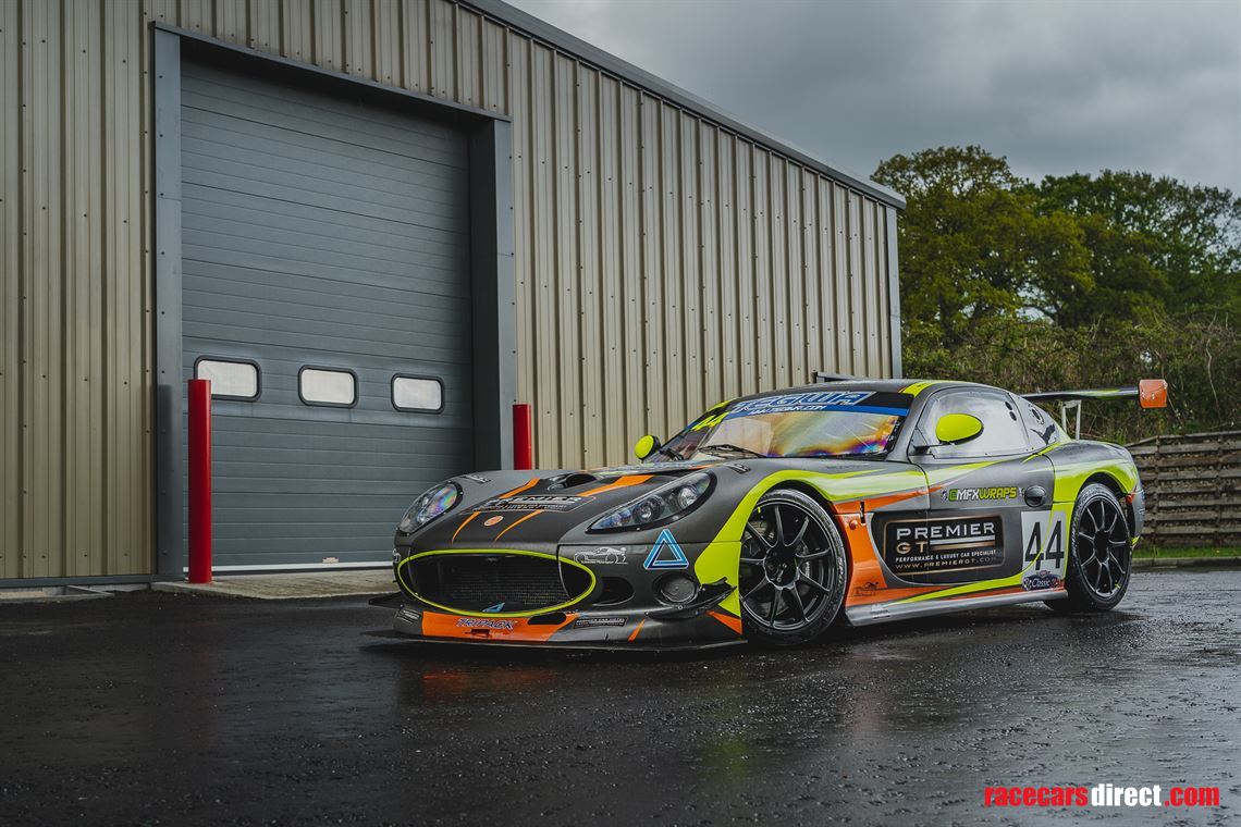 ginetta-g50-gt4-race-car