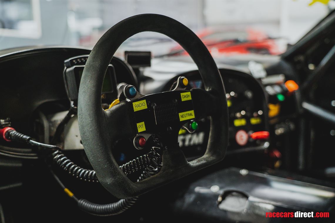 ginetta-g50-gt4-race-car