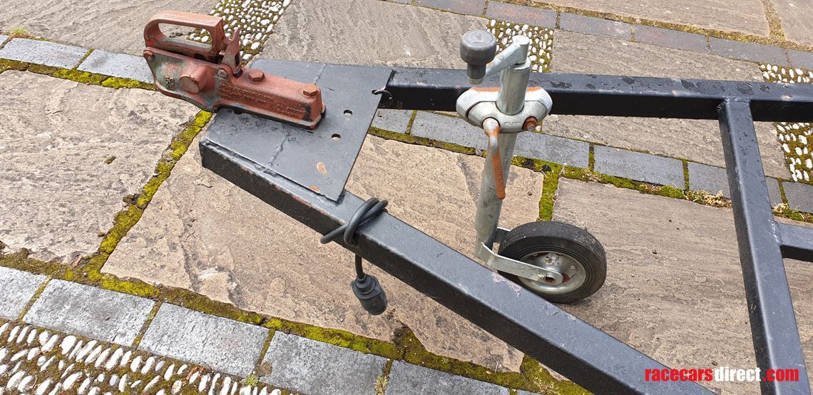 small-for-single-seater-bed-396-m-long-x-197