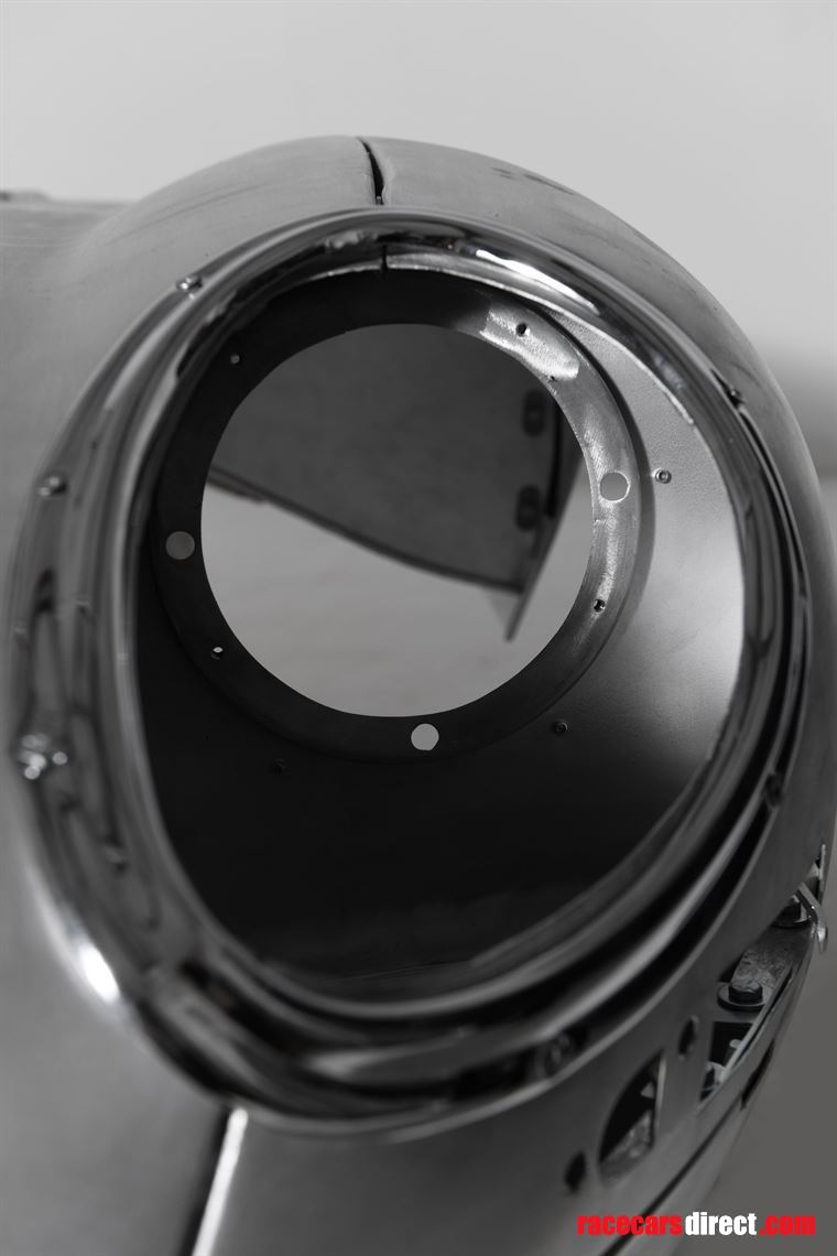 jaguar-e-type-s1s15-aluminium-bonnet