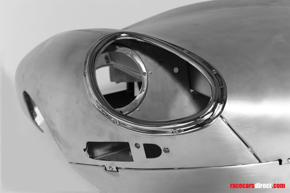 jaguar-e-type-s1s15-aluminium-bonnet