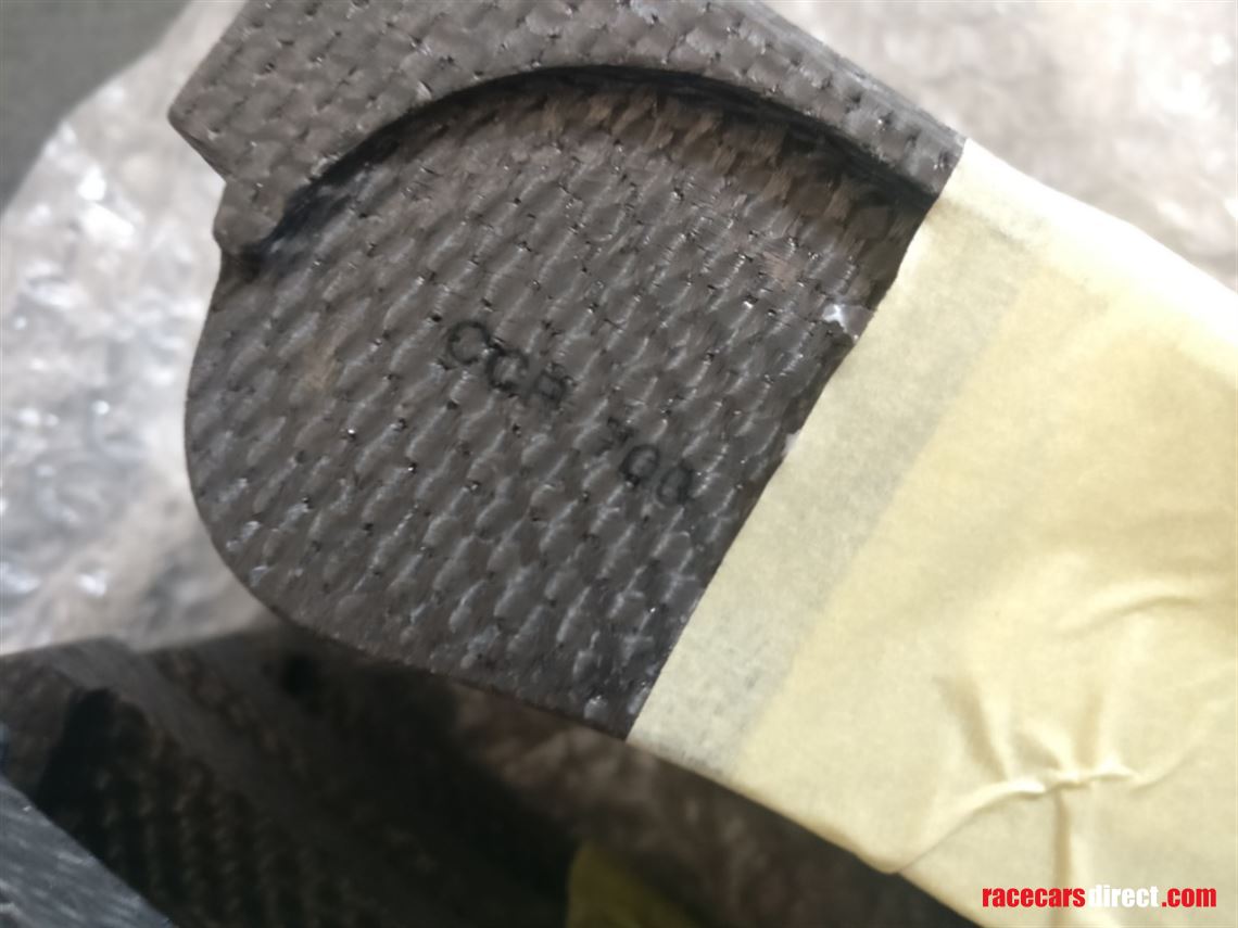 brembo-lmp2-carbon-brake-pads