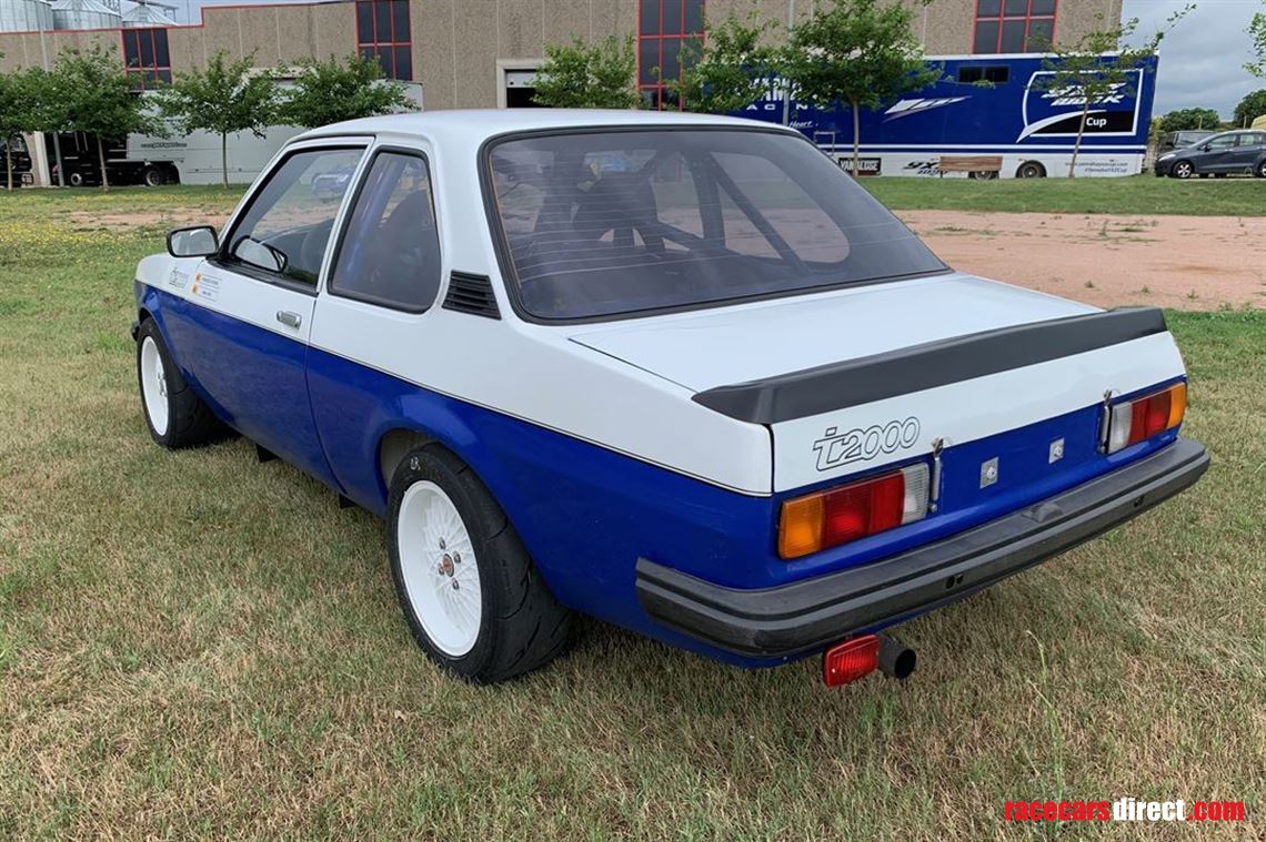 opel-ascona-2000-gr2