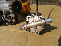 cosworth-dfv-lucas-metering-unit-fuel-pump-br