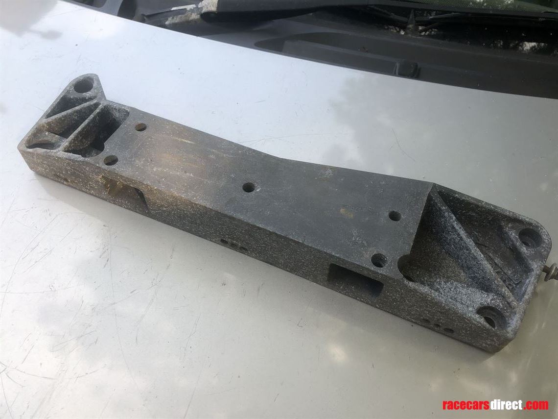 dallara-f397-magnesium-mounting-plate
