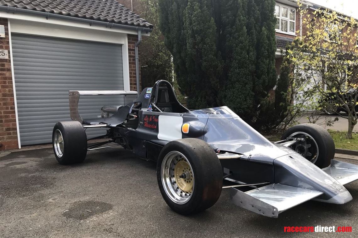 van-diemen-rf85-ff2000-rolling-chassis