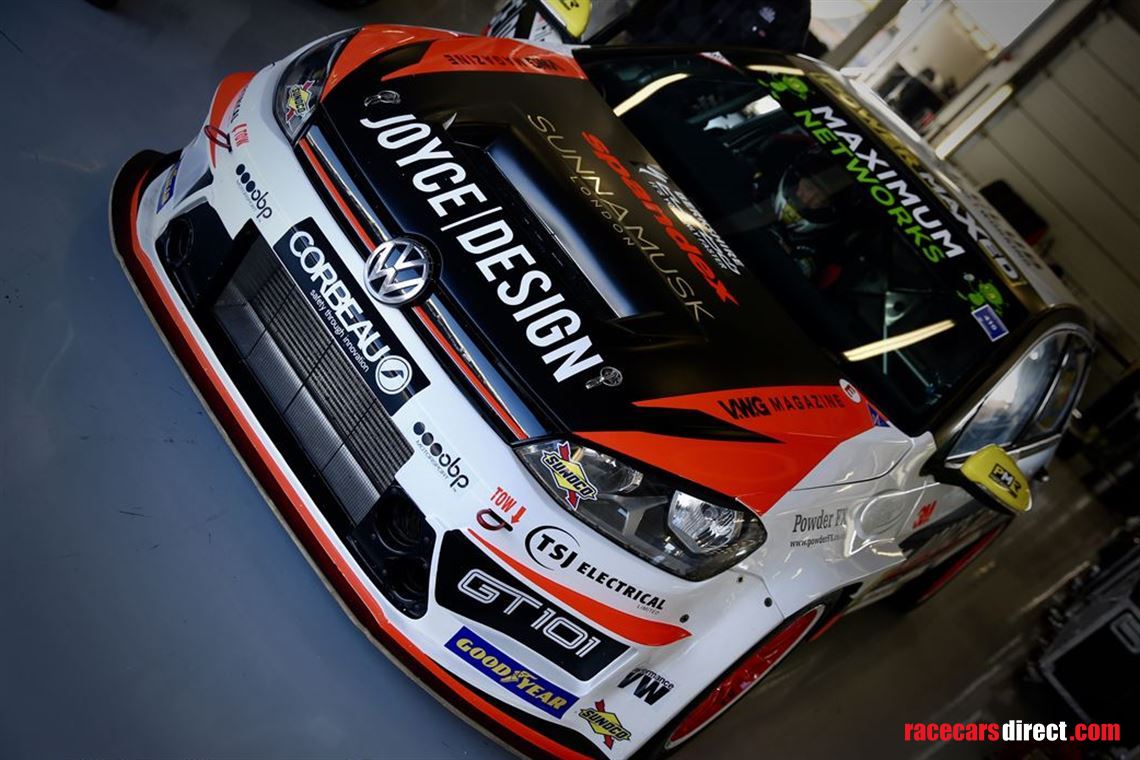 volkswagen-mk7-cup-car-with-ohlins-suspension