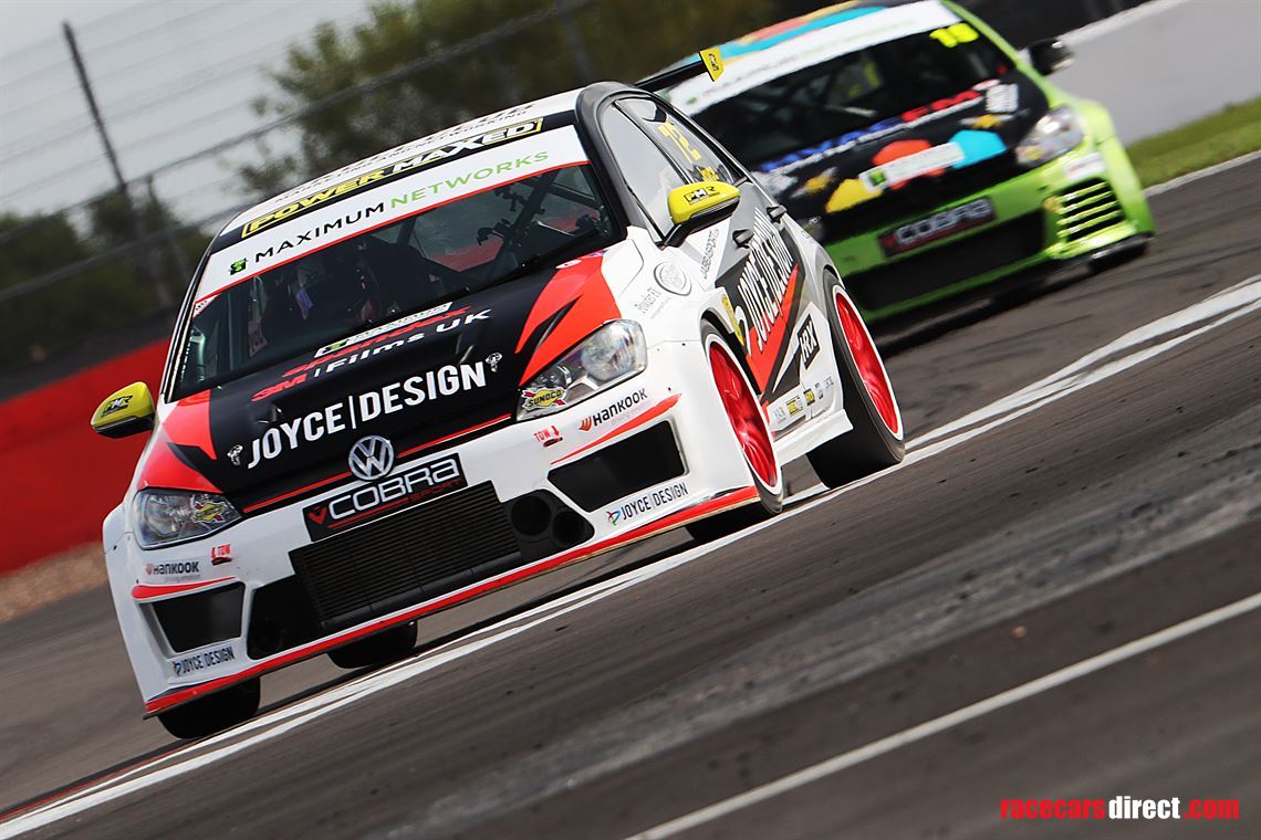 volkswagen-mk7-cup-car-with-ohlins-suspension