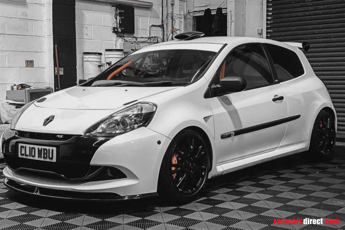 renault-clio-rs-200-cup-race-car-can-be-road