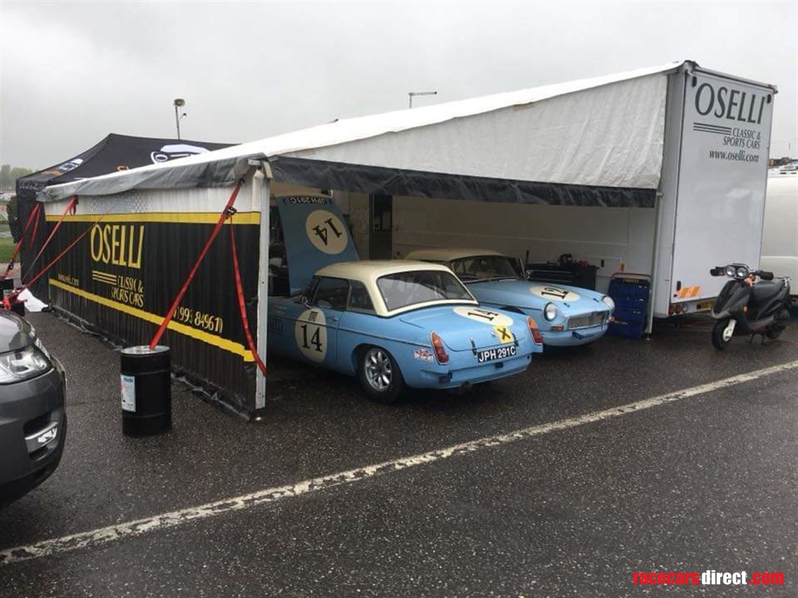 mercedes-atego-18t-rigid-racecar-transporter