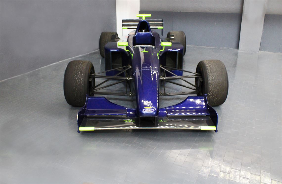euroformula-3000-lola-b99-50---cosworth-dfv-v