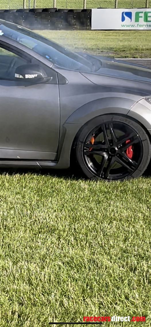 clio-182-750mc-championship-spec-car