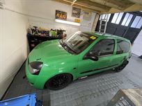 clio-182-750mc-championship-spec-car
