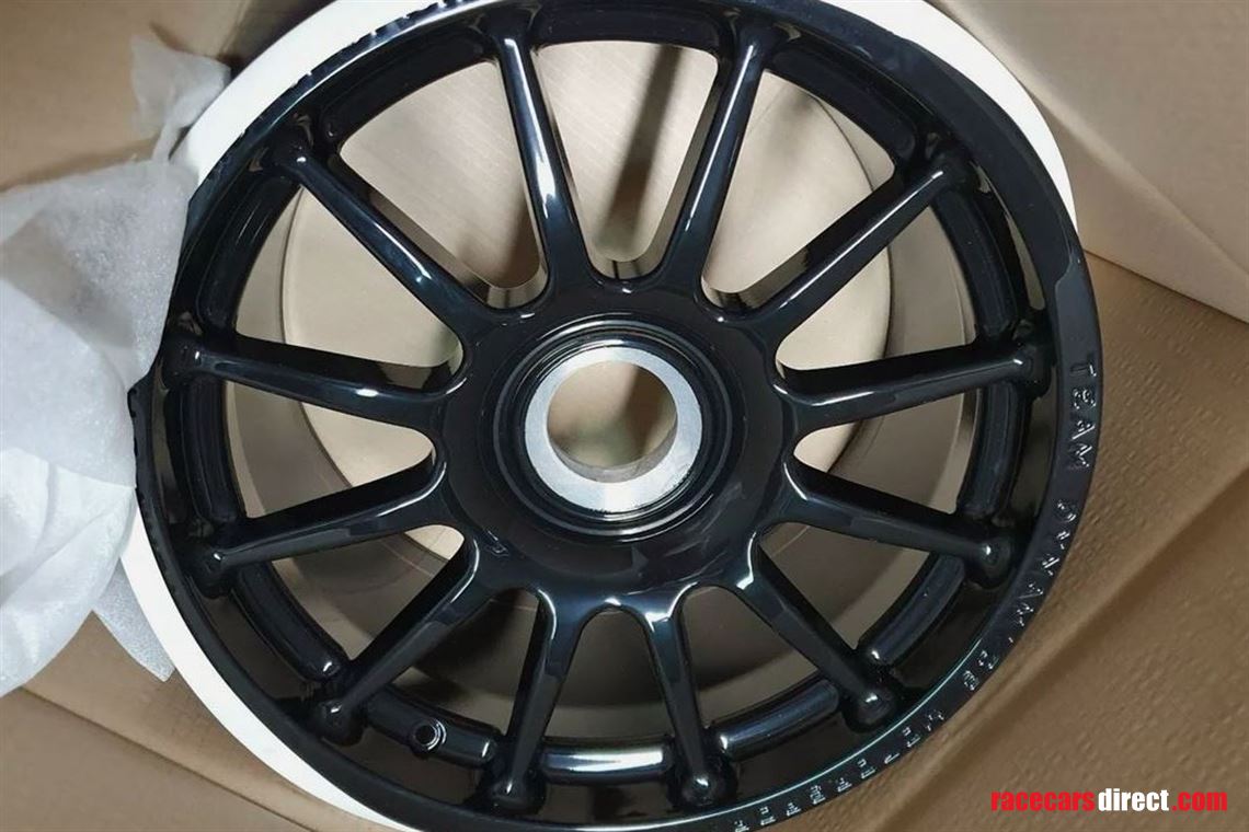 17x9-btcc-team-dynamics-centrelock-wheels-pro