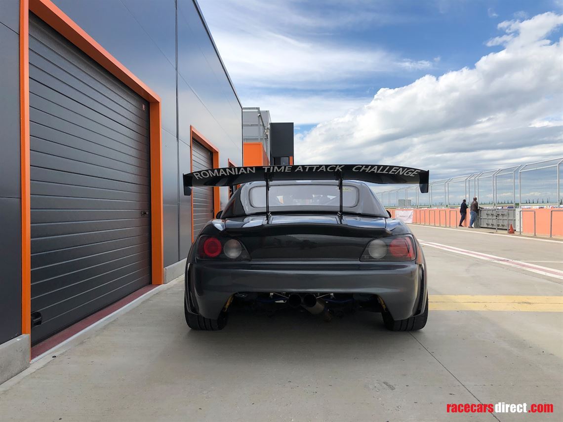 honda-s2000-race-car