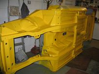 mg-mgb-gt-v8-race-track-car