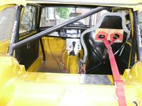 mg-mgb-gt-v8-race-track-car