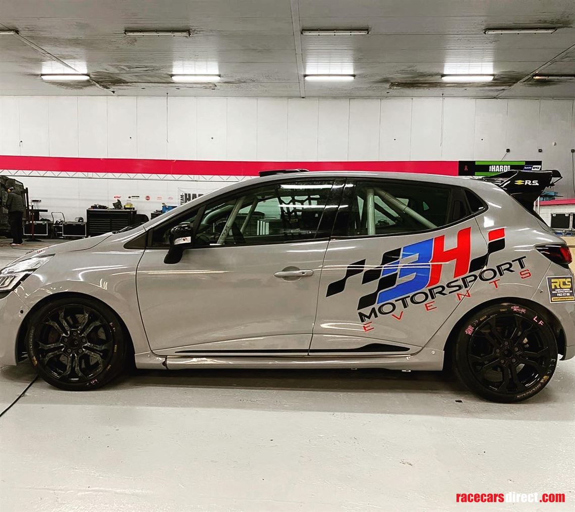 renault-uk-clio-cup-2019-race-car