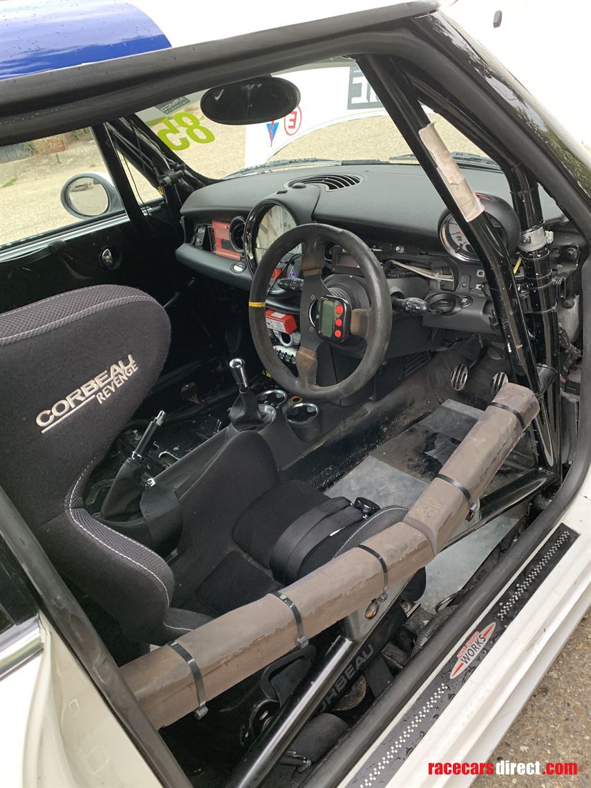 r56-mini-jcw-cooper-s-challenge-race-car