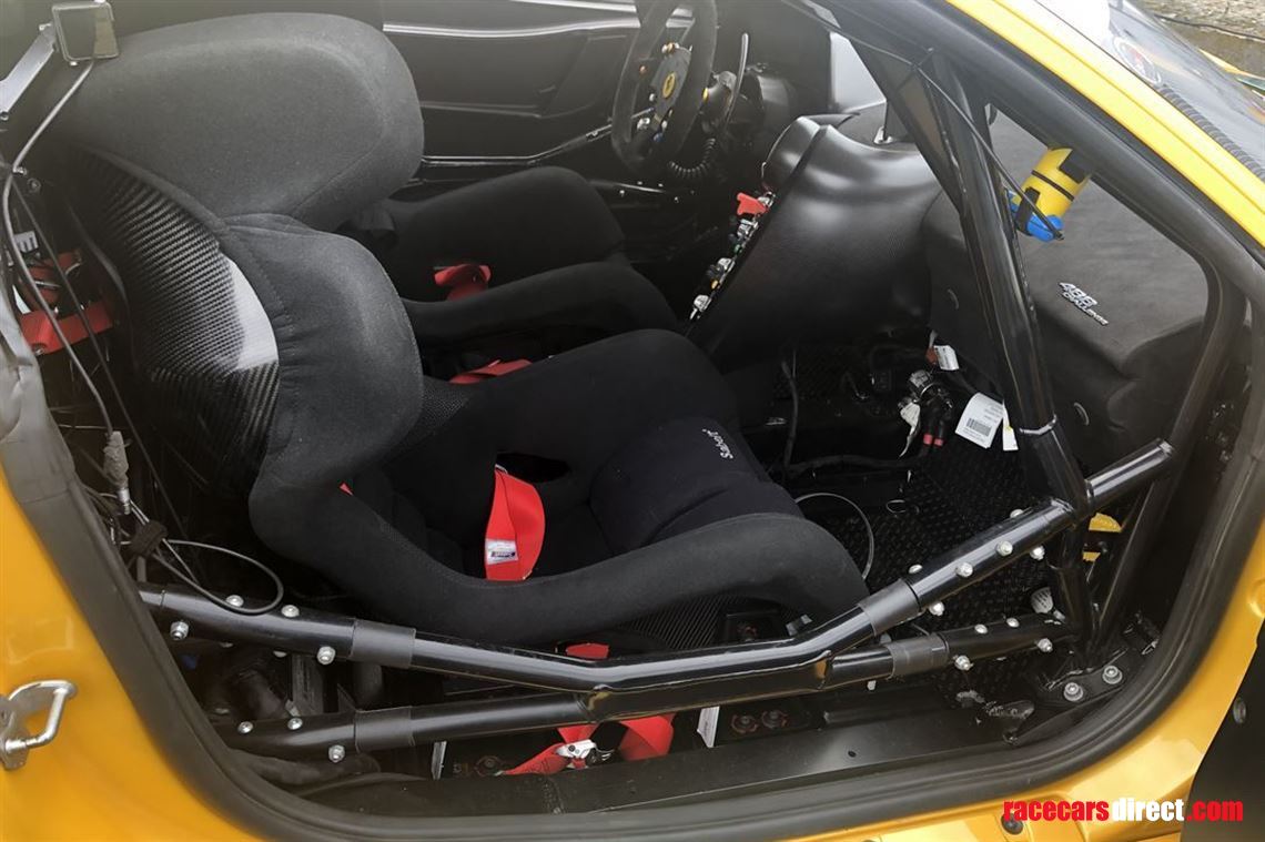 2018-ferrari-488-challenge