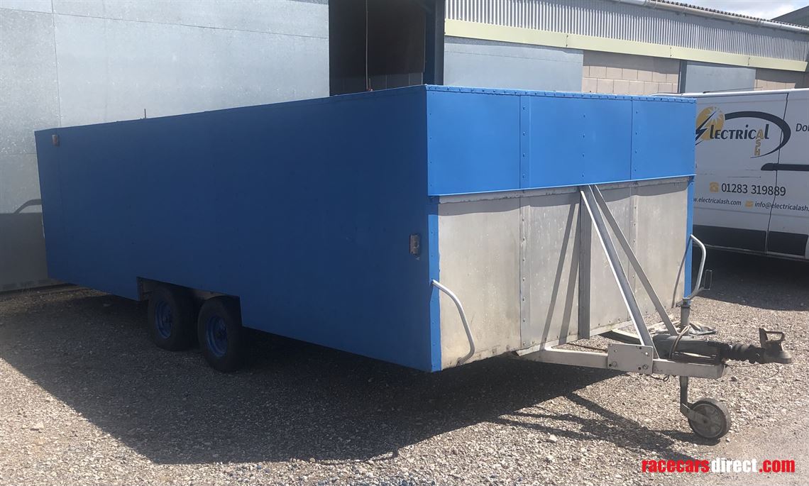 large-enclosed-4-wheel-trailer