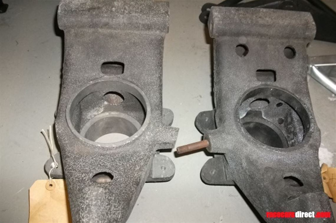 ralt-rt4-rear-uprights-rt3-83-rockers