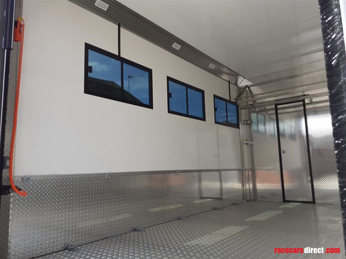 daf-lf-55-race-car-transporter-motorhome