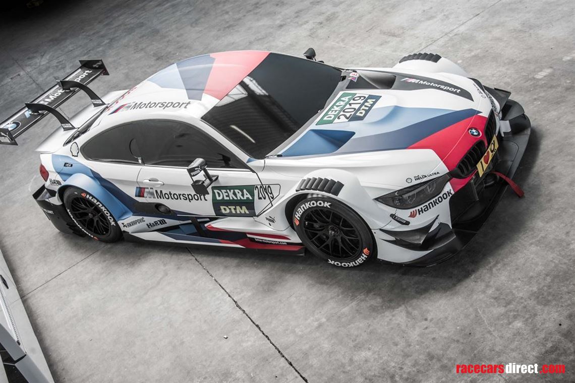 bmw-m4-dtm-rolling-chassis-1100-and-simulator