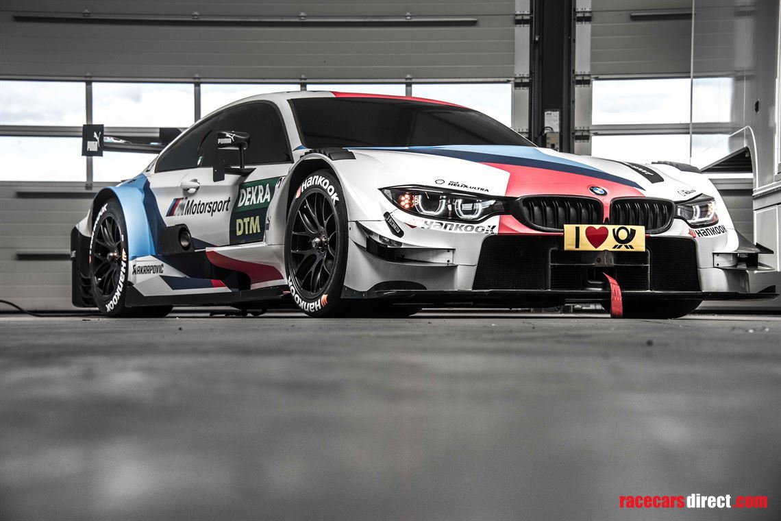 bmw-m4-dtm-rolling-chassis-1100-and-simulator