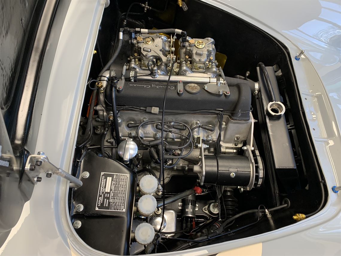 lotus-elite-mk14-fia-race-car