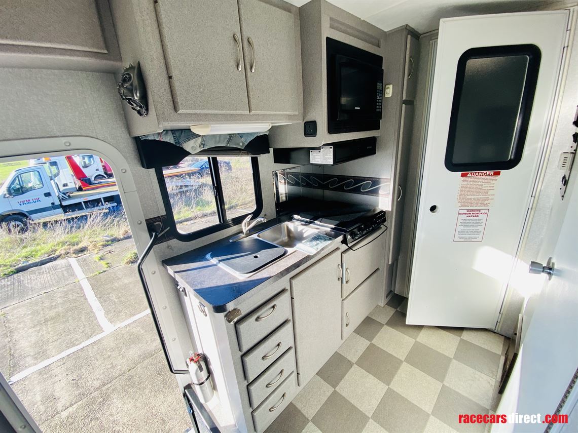 2008-fourwinds-fun-mover-31d-american-rv-larg