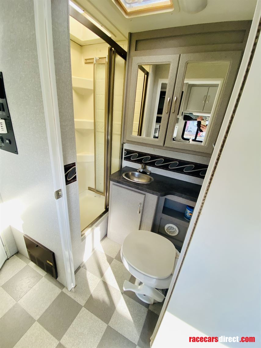 2008-fourwinds-fun-mover-31d-american-rv-larg