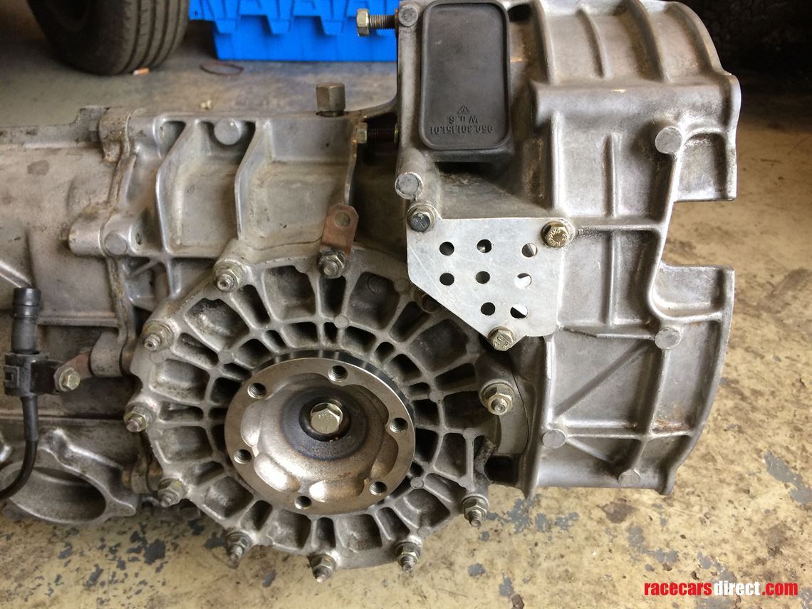 ruf-ctr-yellow-bird-porsche-911-6-speed-gearb