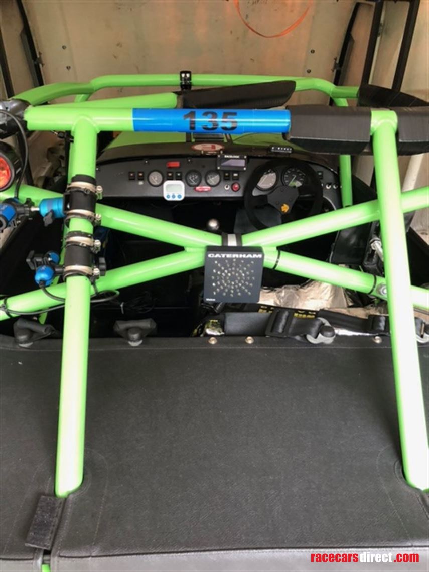 caterham-270r-graduates-135-class